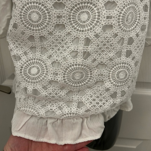Off-Shoulder, White, Lacey Crop Top with Puffy Sleeves, Sz S - Picture 3 of 7